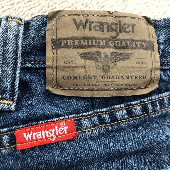 Wrangler Mens Work Jeans Size 38x30 Straight Leg Classic Relaxed Blue Denim - Picture 13 of 16